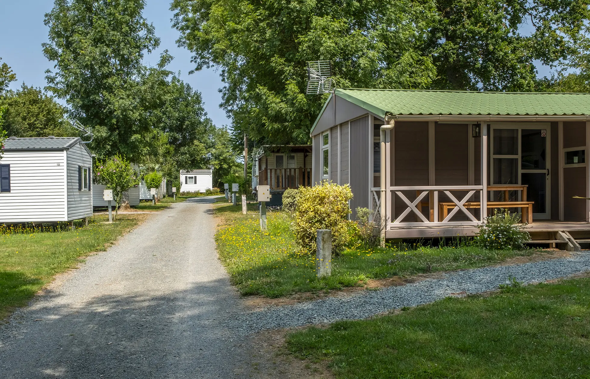 offer ' - '16 - Camping Côté Lac - Hébergement