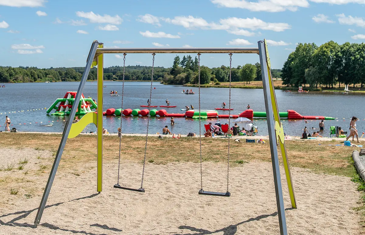 offer ' - '13 - Camping des Lacs - Aire de jeux