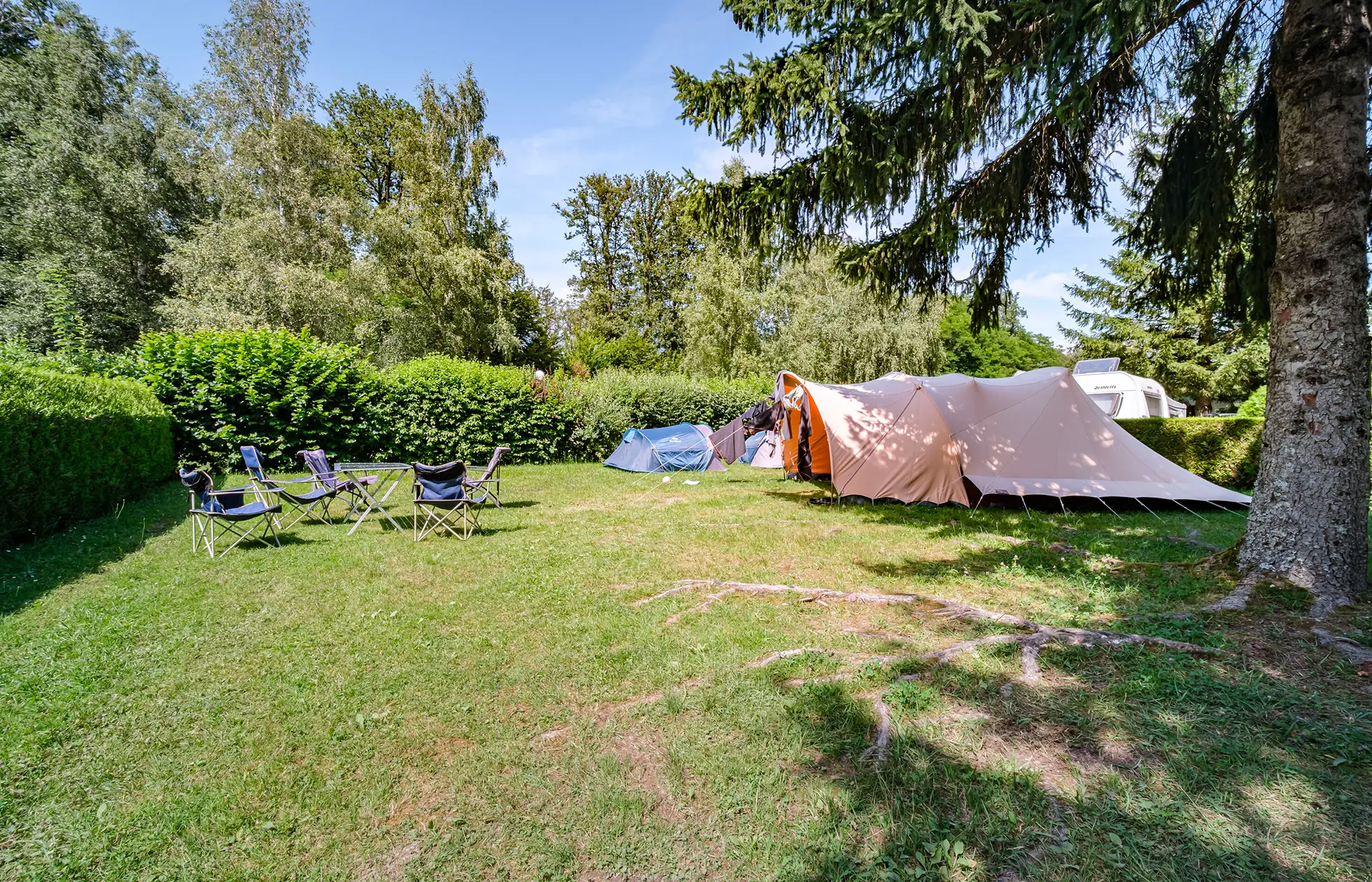 13 - Camping du Lac de la Seigneurie - Hébergement