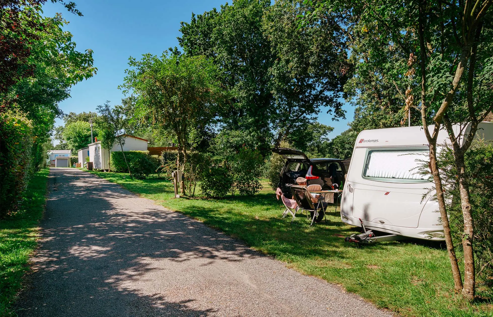 Meuble de rangement Katy idéal pour auvent de Camping-car et Caravane