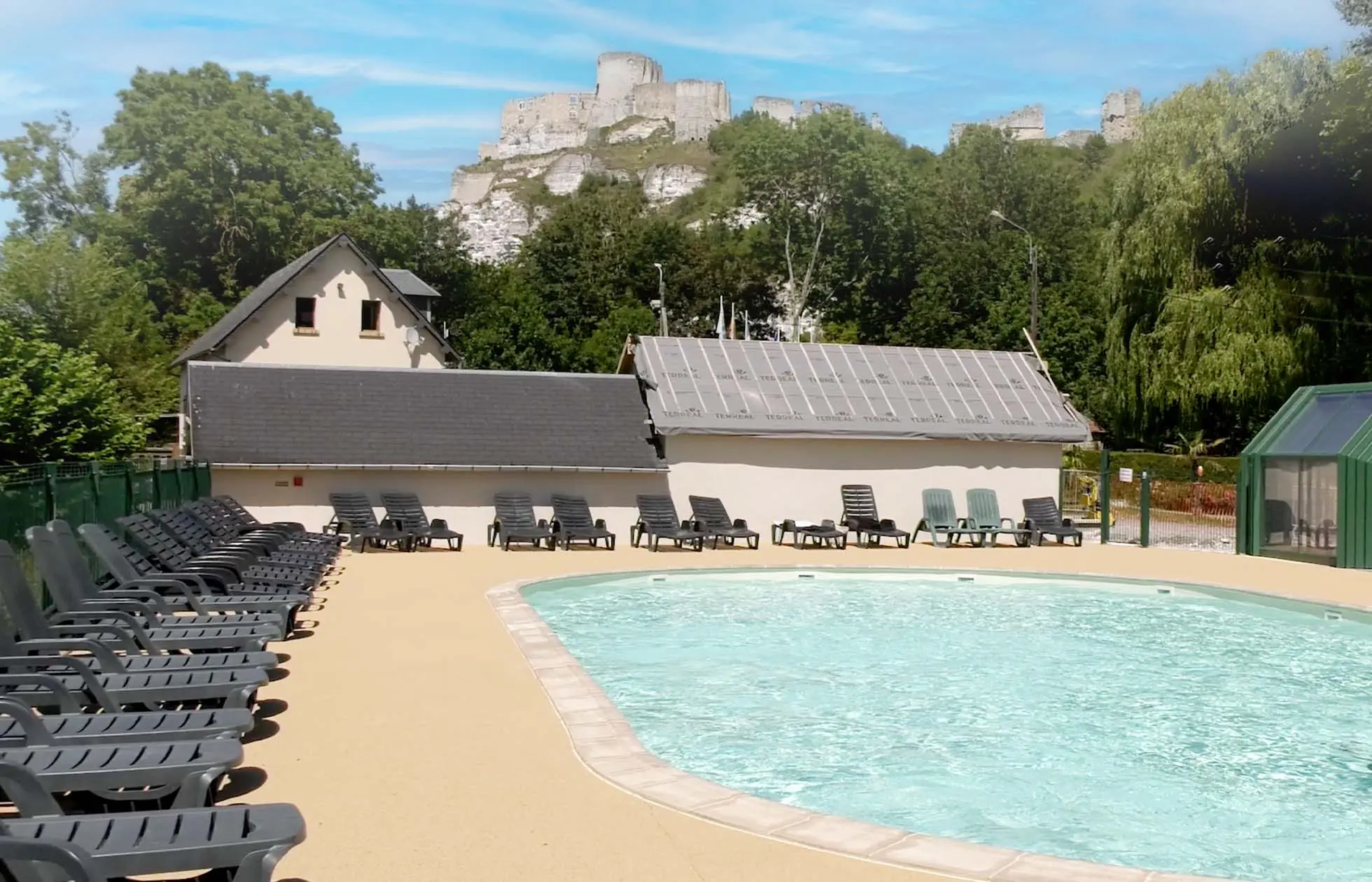 La piscine 100% bois, une nouvelle alternative