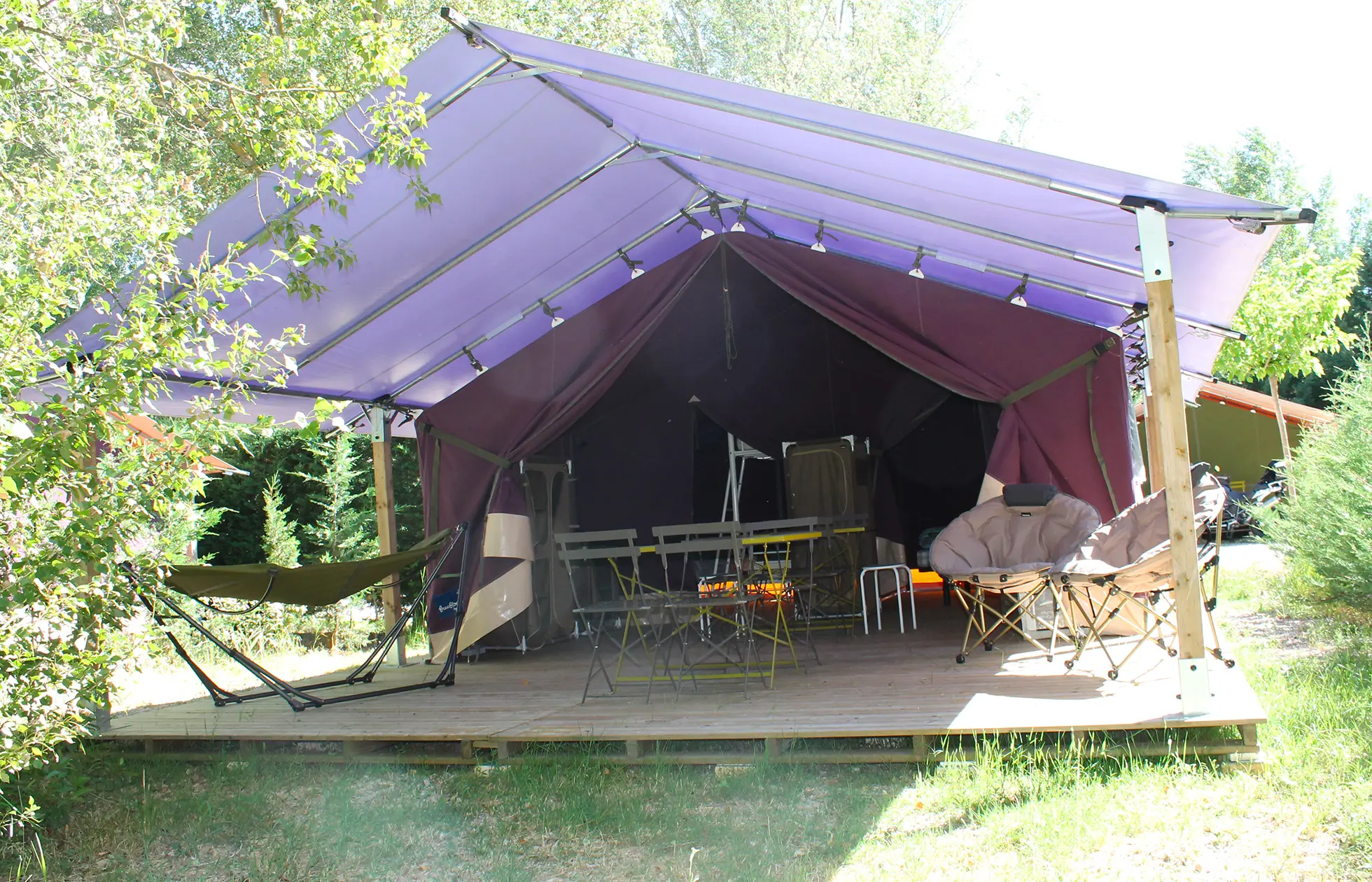 offer ' - '23 - Camping La Rivière - Hébergement