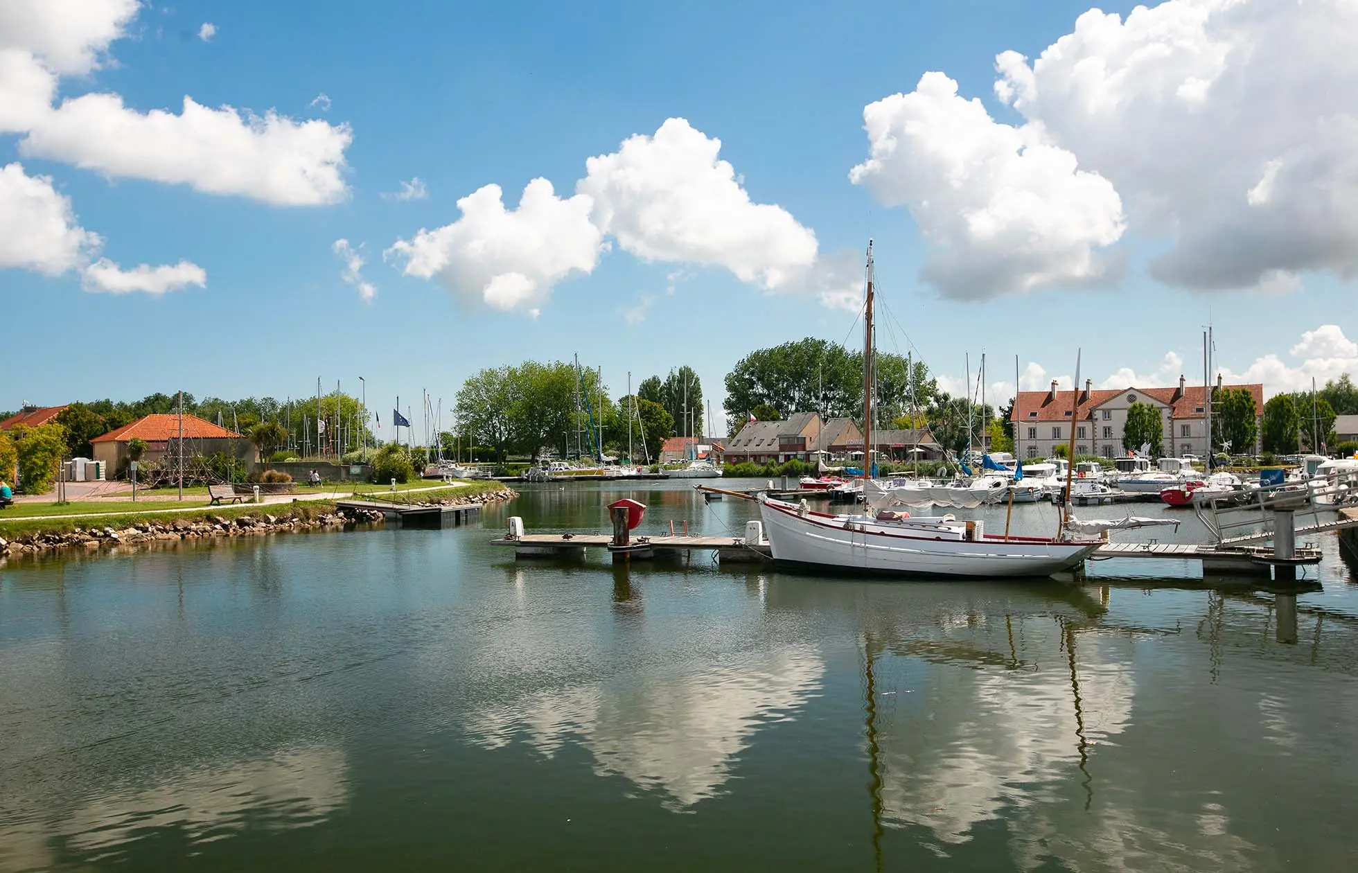 Le grand charme des petits ports du Cotentin