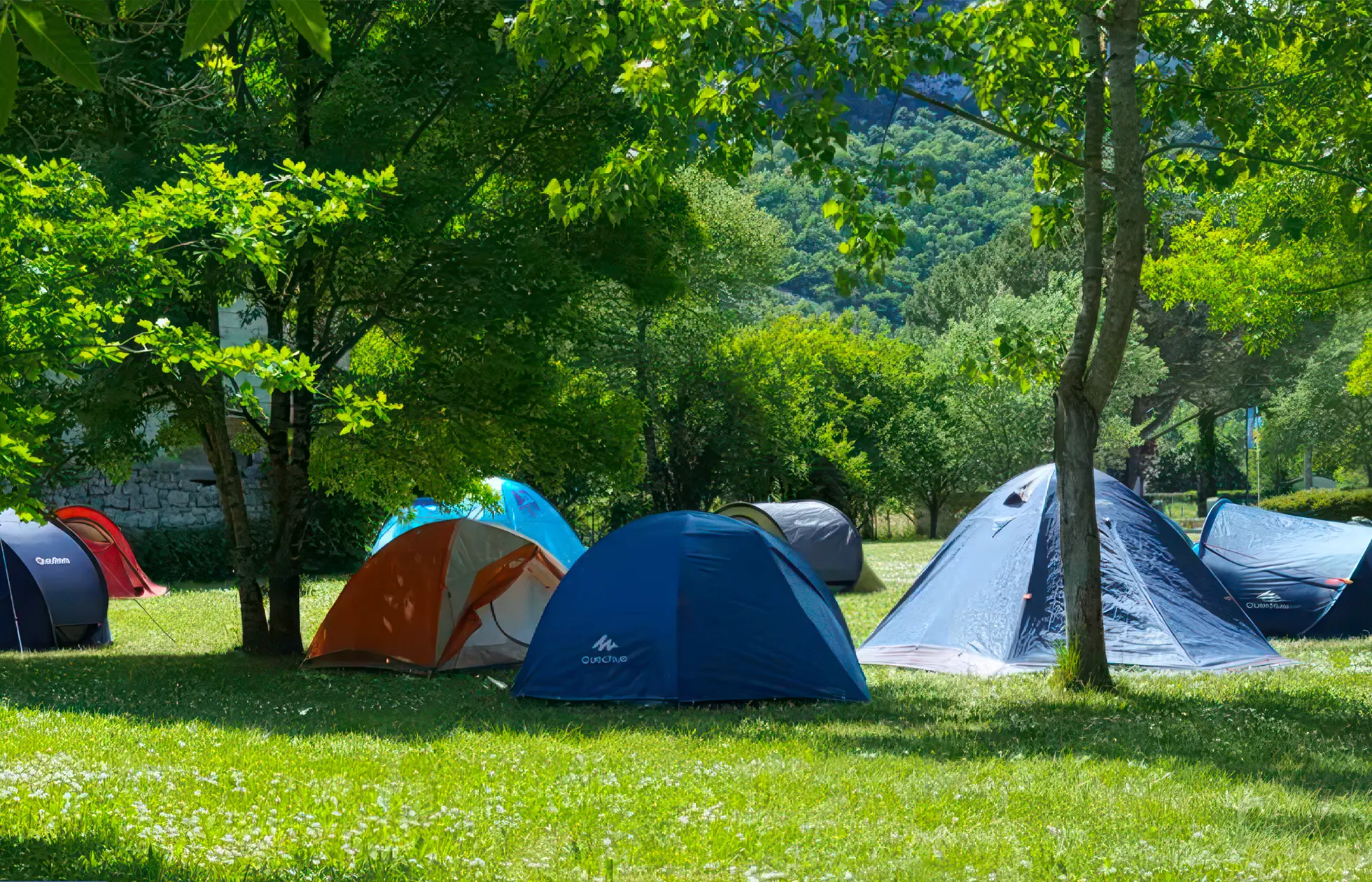 08 - Camping Les Gorges de l'Aveyron - Hébergement