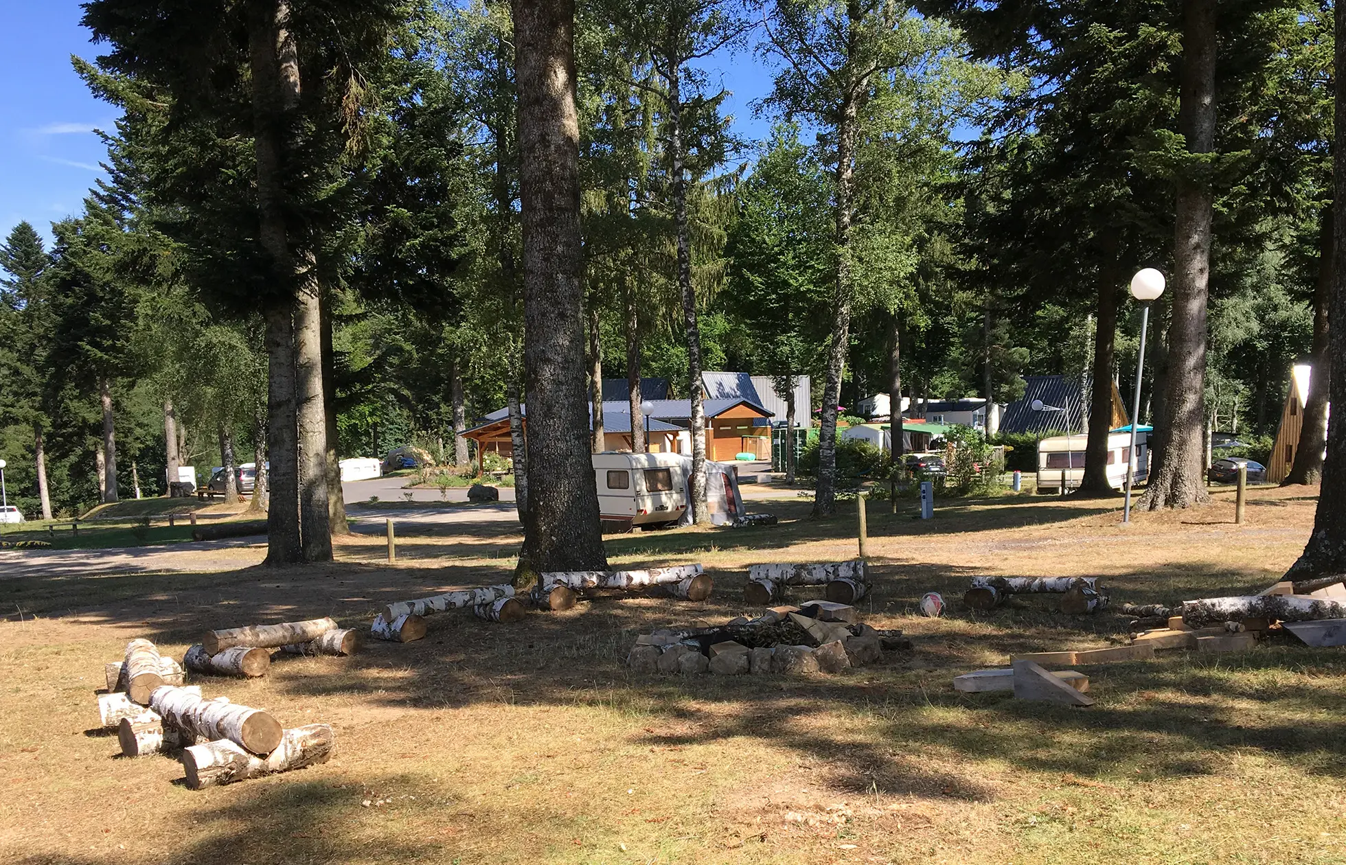 Camping Les Murmures du Lignon - Hébergement 1