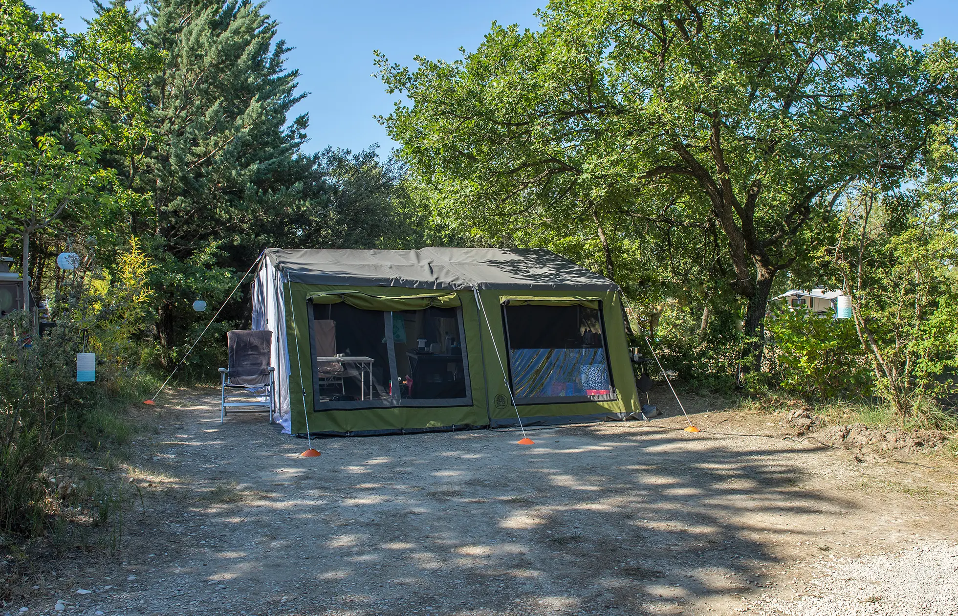 Camping Les Rives de l'Aygues - Hébergement 3
