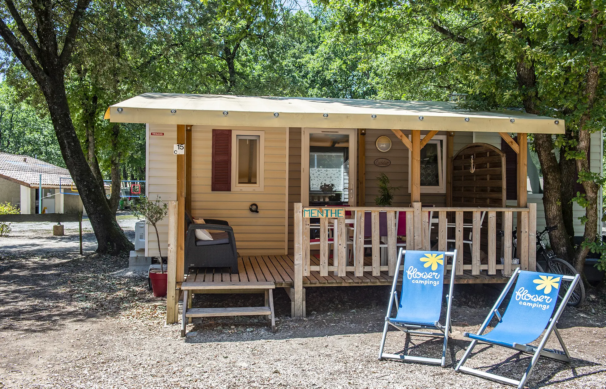 Camping Les Truffières - Hébergement 4